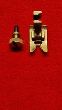 Nähfuß mit Schraube Nähmaschine Pfaff 130