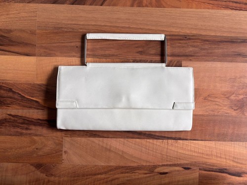 Weiße leder clutch mit - weiße, leder-clutch