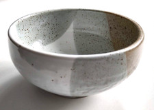 IKEBANA SCHALE Keramik rund Ø 17 cm weiß - graugrün - braun glänzend Japan