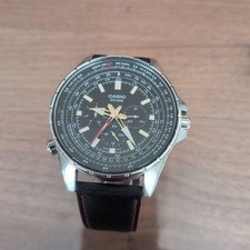 Casio Flieger Chronograph Armbanduhr Stilvolles Design Zuverlässige Zeitmessung