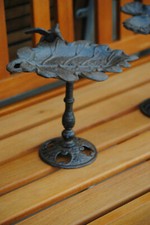 Vogelbad auf Fuß Gußeisen