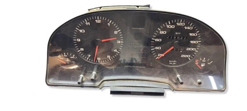 Audi b4 kombiinstrument - 8c,,