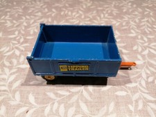 Britains Anhänger zum Kippen