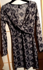 Divided  by H&M Kleid  Knoten Langarm Schlangenlook  schwarz-grauGr.34-36- 38
