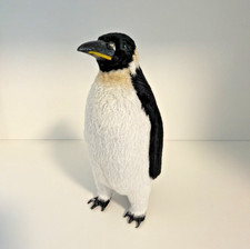 Pinguin mit Fell - Figur für