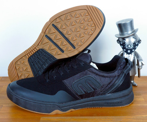 Etnies skateboard footwear - etnies,