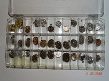 Konvolut Damenuhrwerke 36