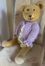 Großer alter goldener Teddy