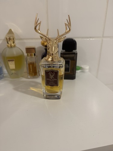 Pana dora oud republic - oud, extrait