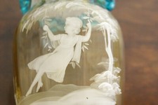 DEKORATIVE JUGENDSTIL-GLASVASE MIT AUFGESCHMOLZENEM MÄDCHENBILD #10947