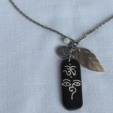 Om Kette Buddha Tibet