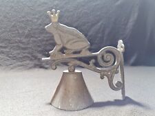 Hausglocke Froschkönig Krone Gusseisen 1,3kg --- 23,5x19,6cm Hauswand Klingel