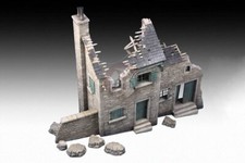 Royal Model 1/35 Destroyed