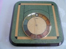 Lauris Quarzwanduhr aus Wurzelholzoptik und Intarsienarbeiten Größe ca. 40x40 cm