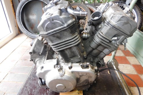 Honda rc47 650 - rc47,