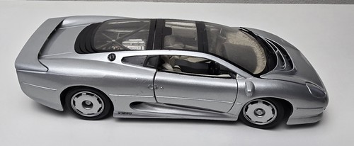 Maisto jaguar xj220 18 - jaguar,