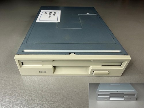 Amiga diskettenlaufwerk df0 - ,,