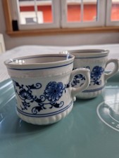 2 Kaffeebecher Zwiebelmuster