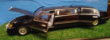 Sun Star Lincoln Town Car Stretch Limousine 1:18