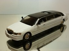 SUN STAR LINCOLN TOWN CAR