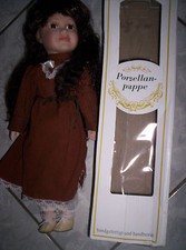 Porzellan-Puppe