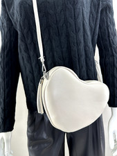 100%Leder creme Crossbody Herz