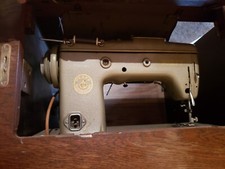 Pfaff 230 Automatic Nähmaschine +Zubehör+Holzschrank von1958 Ersatzteilspender