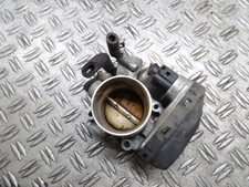 Audi A3 8L Drosselklappe 06A133062A Bj.2000 Nr.2