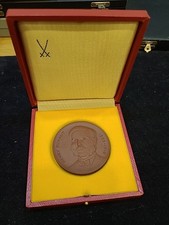 DDR DRK Deutsches  Rotes Kreuz Medaille Henry Dunant, Porzellan Meißen Im Etui 