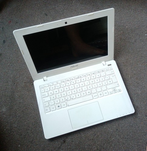 Asus f200ca laptop neuer - asus,