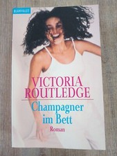 Champagner im Bett Routledge, Victoria: