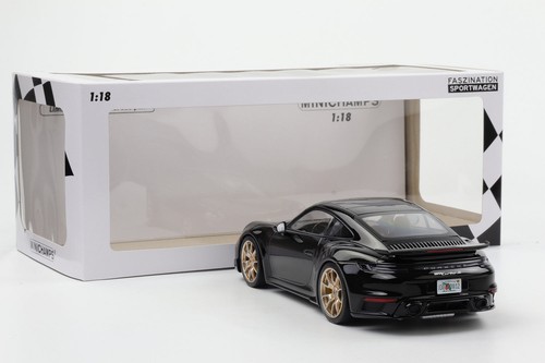 Minichamps porsche 911 - 1:18,