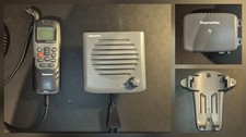 Raymarine RAY240E VHF mit