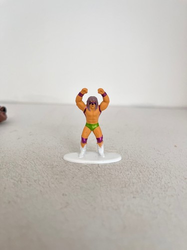 Wwe the ultimate - ultimate, warrior