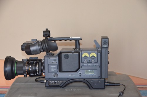 Toshiba 3ccd camera recorder - 3ccd,