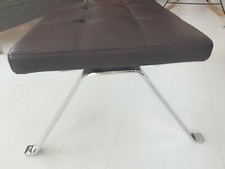 Klassischer Hocker für Lounge Sessel / Chair von Girsberger Kaffe braun