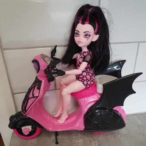 Monster high draculaura - high,