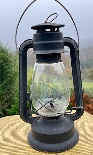 Alte petroleumlampe aus - alte,