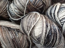600g Lang Yarns Clown
