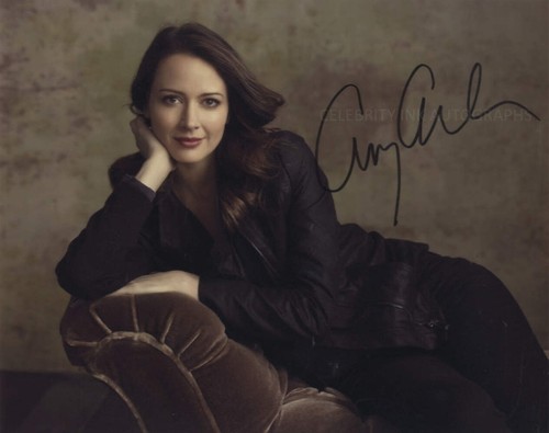 Amy acker als root - root, person
