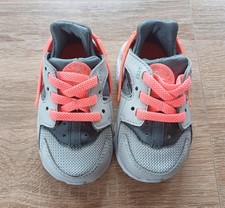 Nike Baby  Schuhe Gr. 19,5 NEU