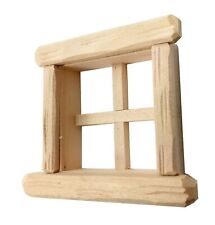 Fenster aus Lindenholz. Für 6,5x6,5 cm Fensterausschnitt. Zargen Geschnitzt. 