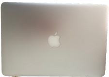 Apple MacBook Pro 13 Zoll (256GB SSD, Intel Core i5, 2,70GHz, 8GB) Silber