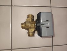 Buderus Umschaltventil mit Motor  Honeywell 