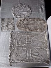 4 Deckchen gehäkelt/geklöppelt, Zierdeckchen,