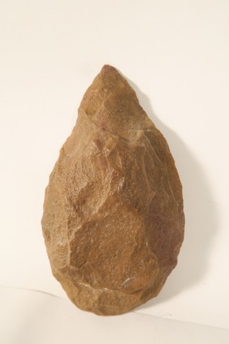Großes beil faustkeil - großes,
