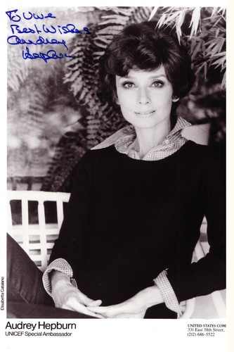 Audrey hepburn autogramm - audrey,