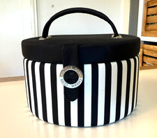 Thomas Sabo - Schmuckkoffer/ Box mit Einsatz, TOP!