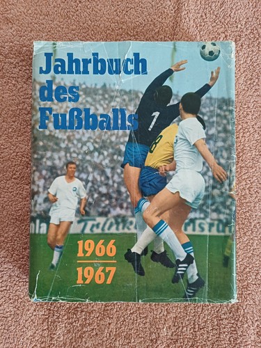 Jahrbuch des fußballs - des,