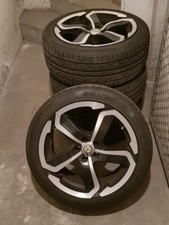 ALU-FELGEN 5 Loch für VW Golf4, 4 für einen Preis Silber/schwarz